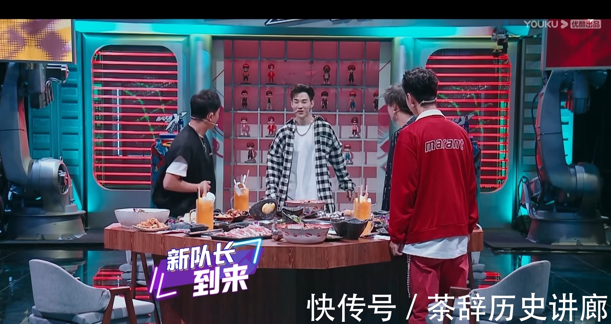 街舞四|街舞四王一博這兩個舉動再現(xiàn)霸總范!