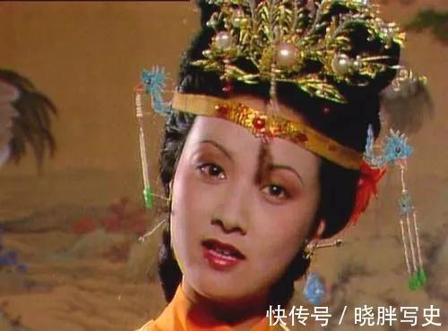 贾母!王熙凤当家有多难?婆婆刁钻、姑妈无情,妯娌之间也是面和心不和