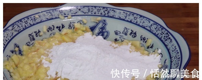 肉香|苹果切碎，打入2个鸡蛋，筷子一搅，吃着比肉香，做法超简单！