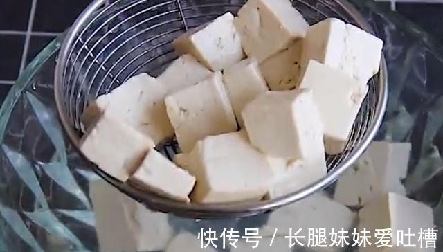 鸡蛋|活了30年，才知道豆腐加鸡蛋这样做居然这么香，上桌瞬间抢光光
