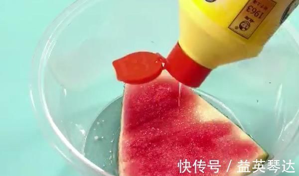 西瓜皮上滴点洗洁精，解决了家家户户夏天的烦恼，现在知道还不晚