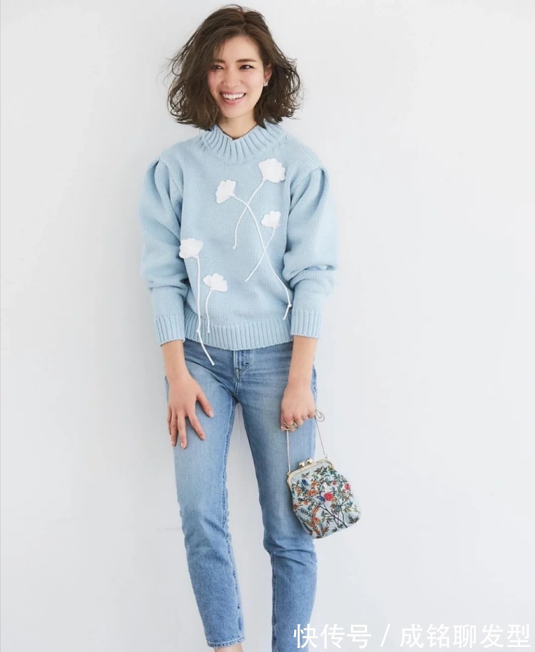 女人|女人穿搭是否高级与年龄无关,只要搭配得当,怎么穿都时尚减龄