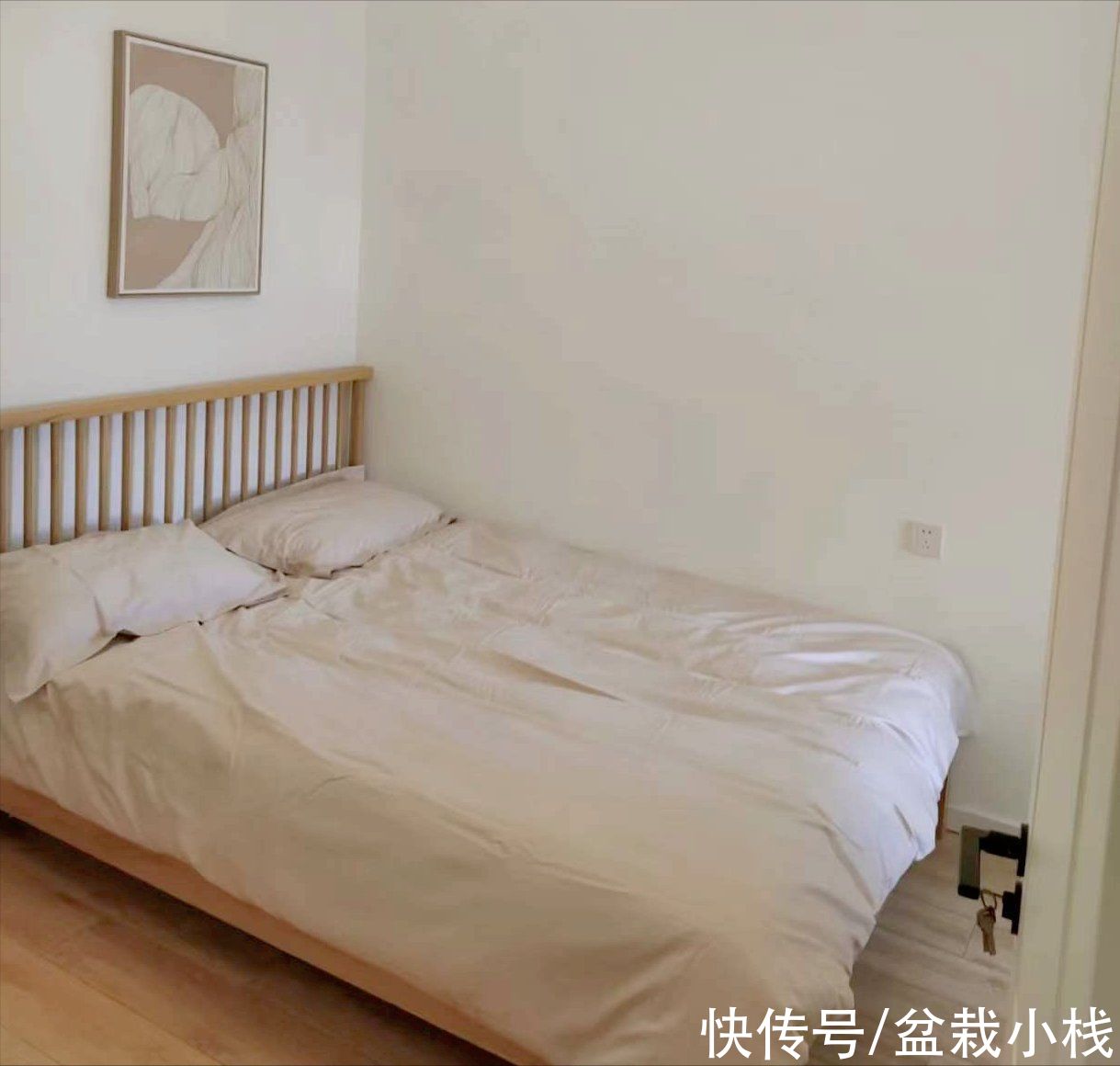 木地板|不吊顶不跟风，95后小两口9万元装65㎡两居室，网友：好精致