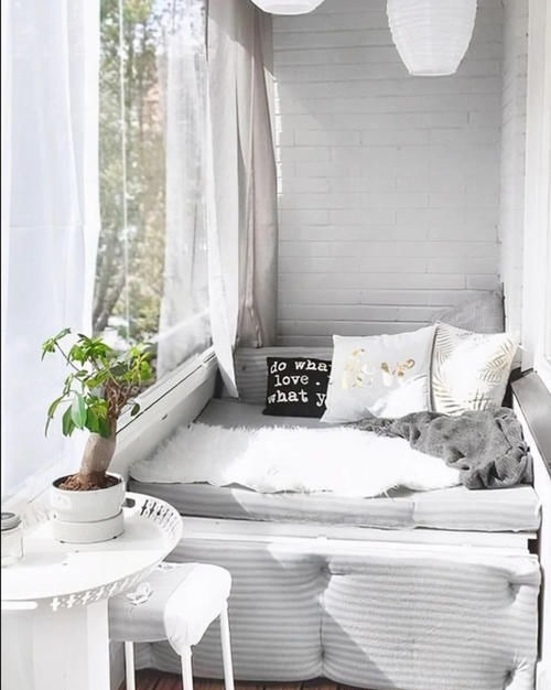 木柜床|阳台别打卡座了,装个木柜床能装又能躺,还能当间房多实用!