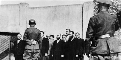 士兵|二战老照片冲锋的德军士兵,即将被处死的犹太人,刮胡子的战士