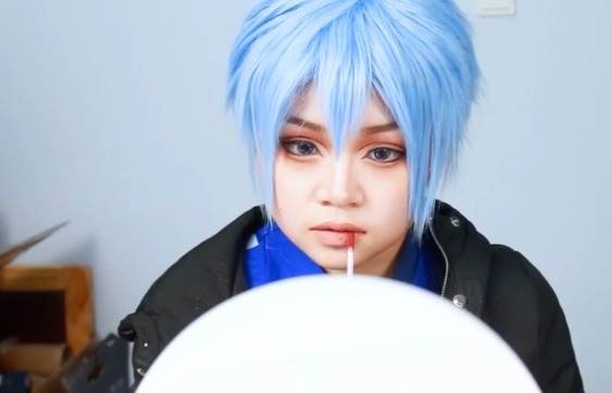 圆脸女孩仿妆“王者诸葛亮”,开始:脸盘子有点大,结局:开黑吗?