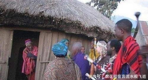 新郎新娘|各国婚礼奇葩习俗盘点,有些实在太搞笑了