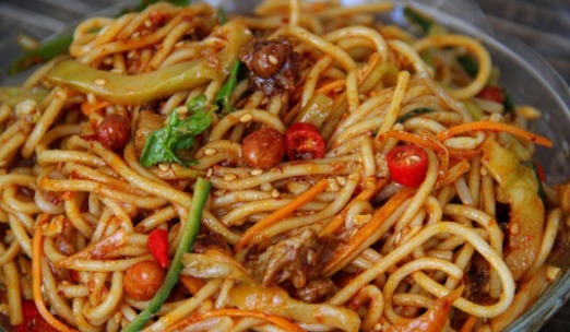 四川凉面最好吃的做法，酸辣开胃口感丰富，好吃到分分钟舔光盘