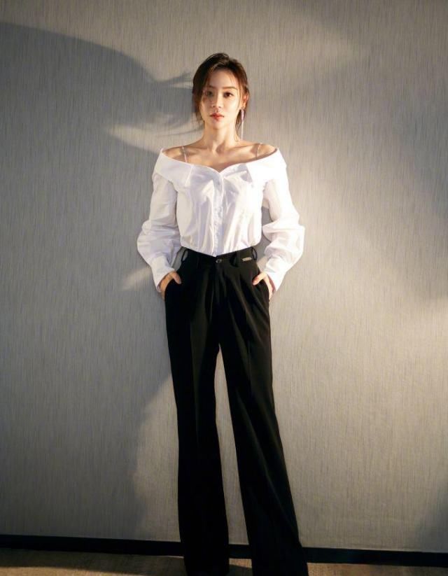 春夏白色系穿搭高级又好看,让你清凉一夏