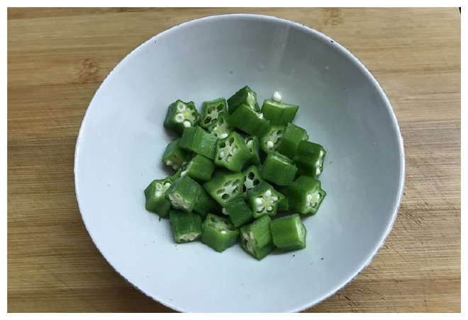 这两种食材放一起,做成减脂餐,不用一滴油,好吃无压力