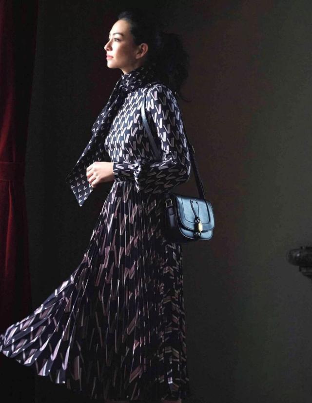 奔五女人别瞎穿,45岁日本博主私服太美了,这才叫真正的优雅大气