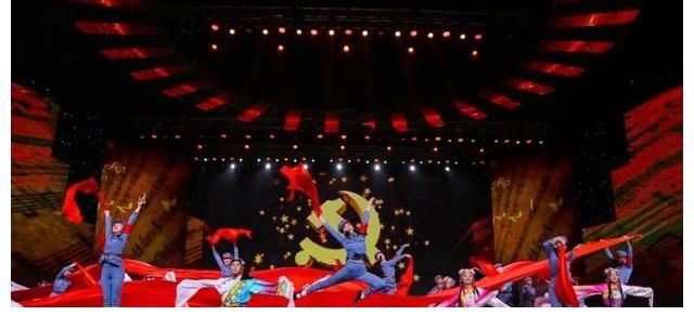 熱淚|這檔“說”“唱”節(jié)目為何會讓人眼含熱淚？