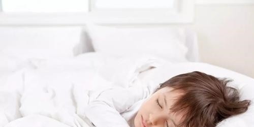 身高|“儿童身高标准”出炉,幼儿园前低于1米的,别错过二次猛涨期