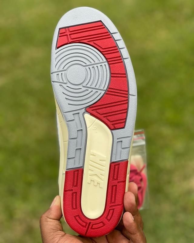 white 飞翼鞋盒太酷了!OW x AJ2 最新图片泄露!下月正式发售