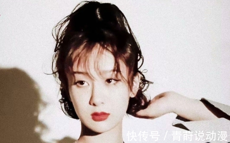 黄子瑶|杨紫缺席《萌探》录制,黄子韬晒合照发文,关系好坏一看便知