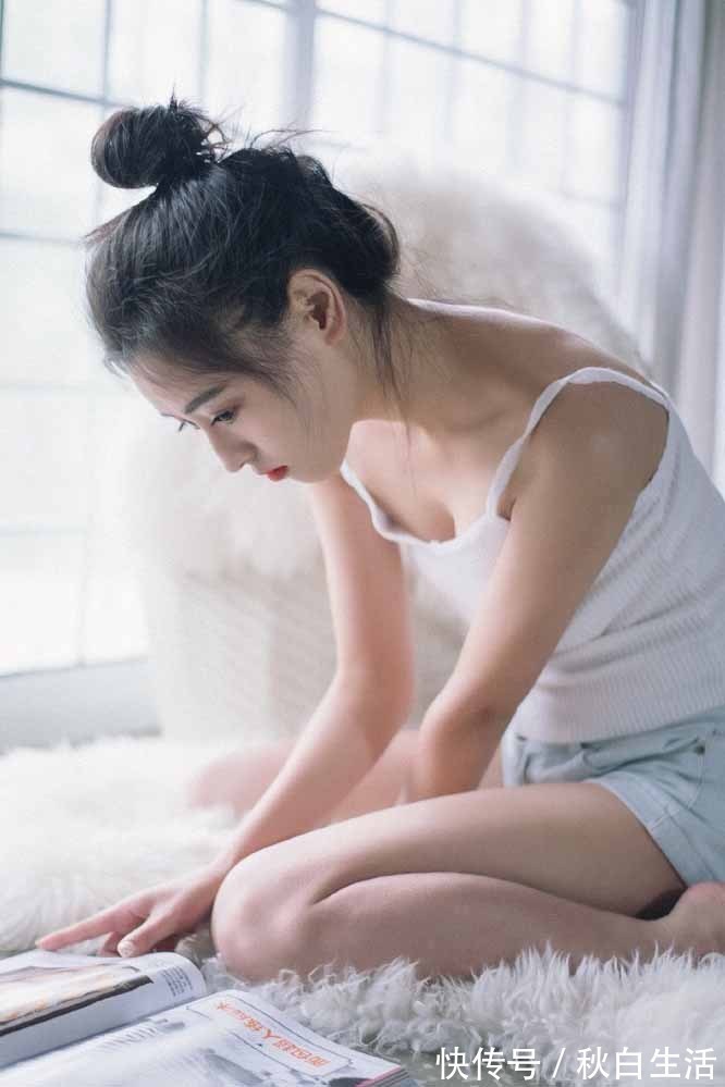 短裤|时尚穿搭第七百三十八期 吊带背心搭配白色短裤美美的家居穿搭