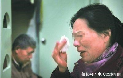 全家|孕妈产下一对龙凤胎，全家还沉浸在喜悦里，不料医生“多了句嘴”！