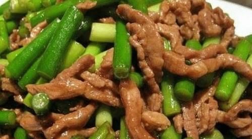 炒猪肉、牛肉时，聪明人从不用“淀粉”腌制，牢记1步，又嫩又入味