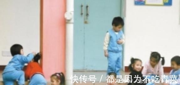 思思|孩子昂贵水杯在学校被摔,对方家长只肯赔偿50,老师处理方法很赞