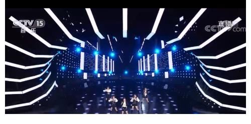 女团七彩少女 首次登上央视舞台