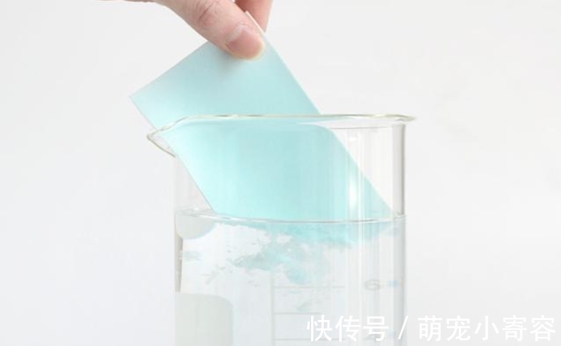 洗衣粉|再见了洗衣粉!中国又一伟大的“小发明”,放一片,地板一星期不用拖