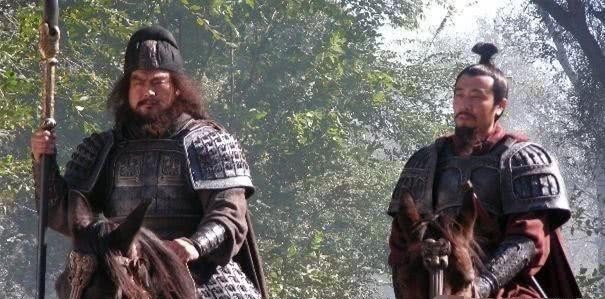 吕布见|三国中真正敢和吕布单挑的,只有这4人,其中1个吕布见了都想绕着走!