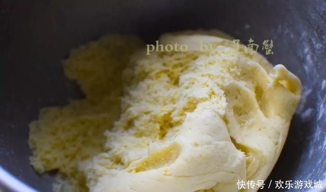 老妈蒸包子用这种面,吃起来甜丝丝的营养也高,包子店都买不到!