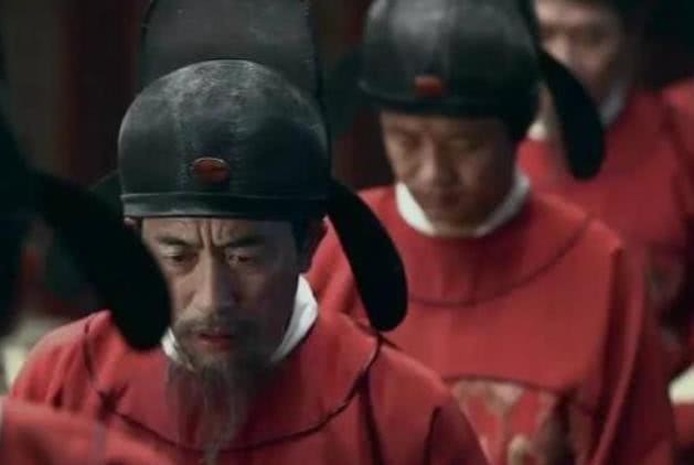 皇权|武则天和儿子进行残酷的皇权PK时，一牛人出现了，结局太意外