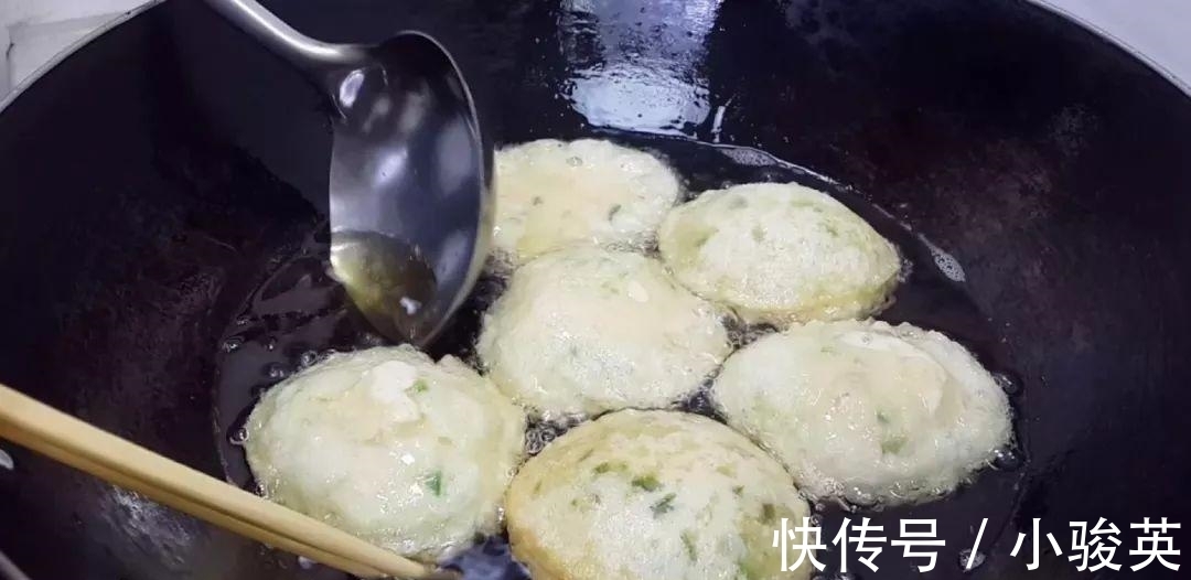 手不沾面|面粉新吃法, 手不沾面, 比油条做法简单, 比馅饼好吃, 越吃越想吃