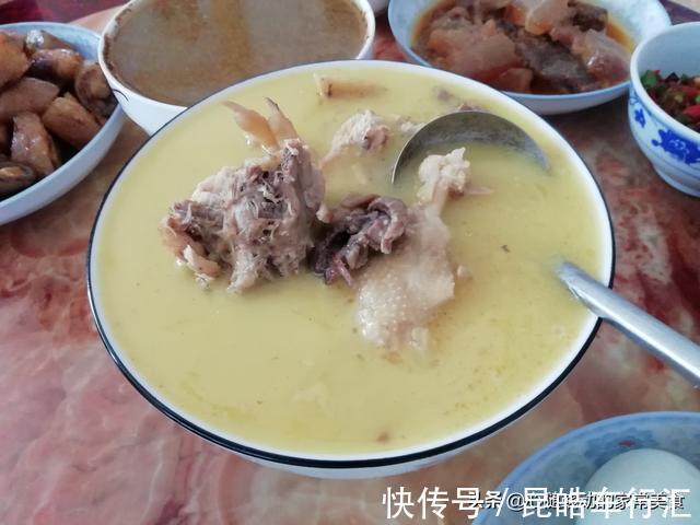 蒜蓉辣椒|孩子过生日,奶奶做了一桌菜,朋友圈火了,网友:我也想过生日了