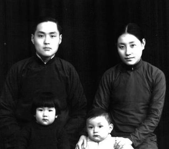 衍圣公|中国最排面的婴儿出生时军队保护产房,国家鸣13响礼炮为他庆生