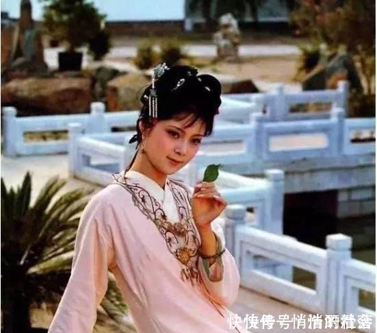 红楼梦|薛宝钗13岁那年,做了一件错事,一生都因此受苦!