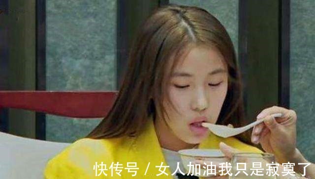 青春期|变形记16岁女巨婴:每天花销过万、吃饭要人喂,现在已脱胎换骨