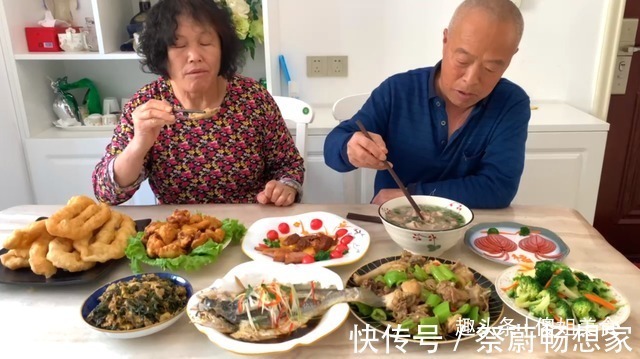 大年初一吃饺子,初二初三也有讲究,老传统别丢,招财进宝又顺当