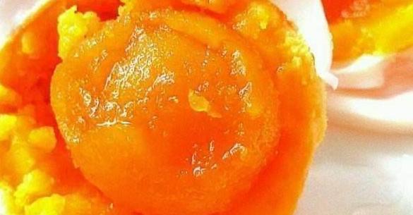 咸鸭蛋|经常吃咸鸭蛋对身体健康是好是坏什么人不能多吃今天告诉你