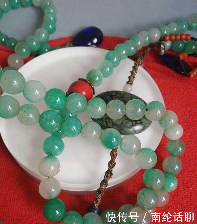 朝珠|清代玉器欣赏——朝珠,翎管