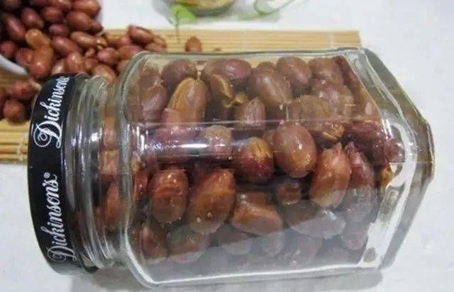 花椒|炸花生米,别用油直接炸!多做1步多加1料,又香又脆,久放不回潮