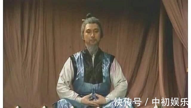 丘处机@王重阳武功天下第一,但他的徒弟却很弱,射雕通过细节揭示了原因