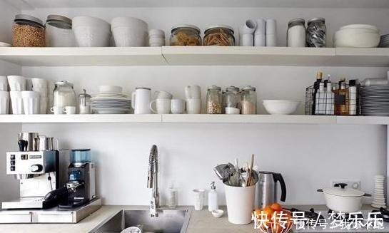 置物架|越来越多人厨房都不装吊柜了，聪明人喜欢这样设计，太实用了！