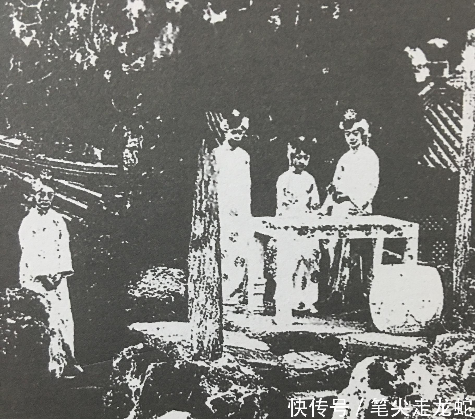 张张|婉容和文绣合影，张张经典，貌合神离！