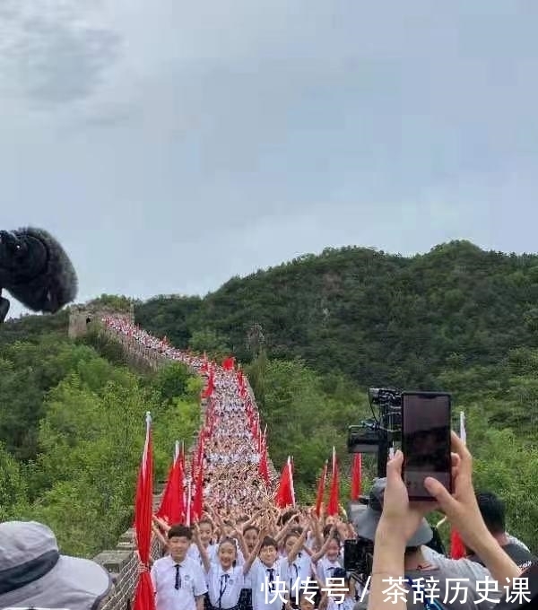 建党|千人童声司马台长城放歌 为党庆生礼赞百年