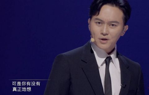 披荊斬棘|《披荊斬棘》表演狀況多，彩排掉下舞臺(tái)、唱歌跑調(diào)、有人被打馬賽克