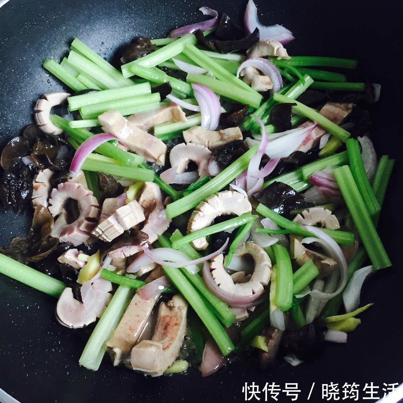 爆炒|爆炒腰花的正确做法，鲜香滑嫩又解馋，制作简单好上手