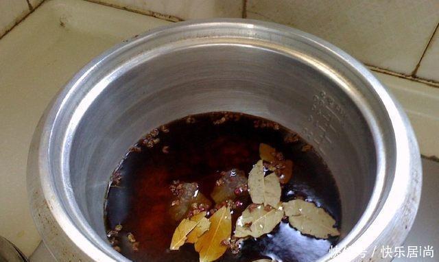 一家人|这道泡菜秘方不变,脆嫩爽口下饭,一家人爱吃三代人