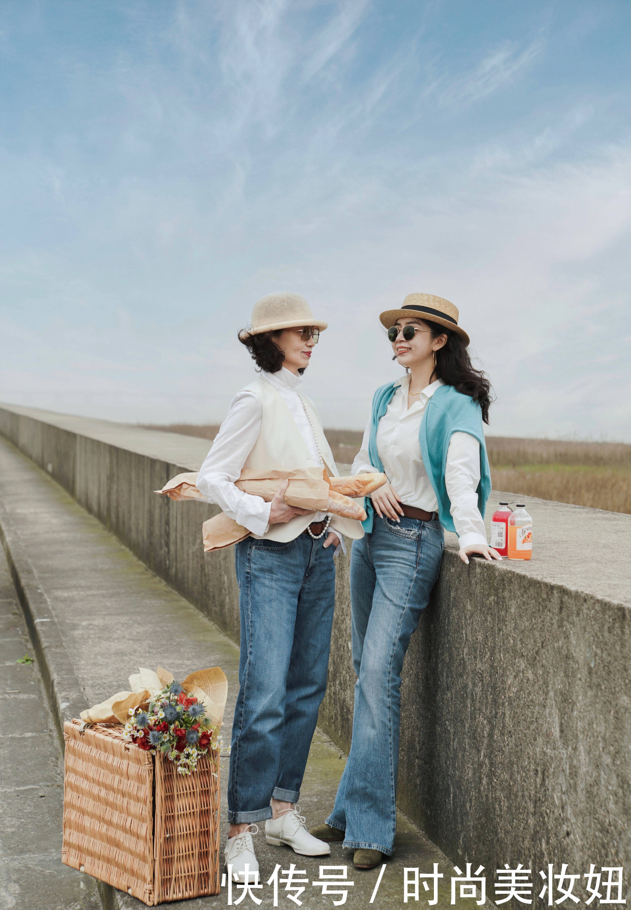 高级感|60岁女人别再穿“奶奶装”,无龄感的搭配更显高级感,照穿超减龄