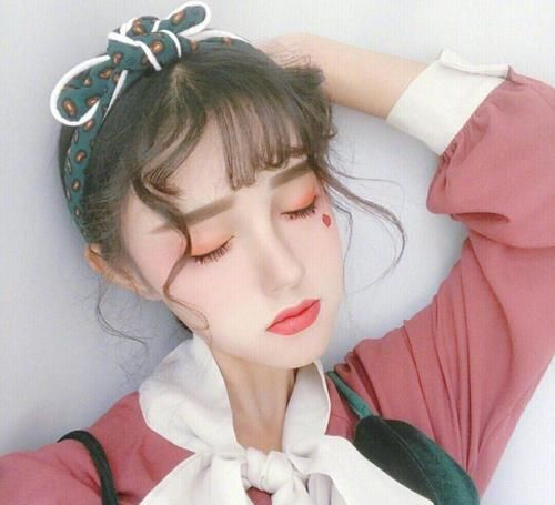 脸比较小像瓜子脸, 适合仙女烫或者蛋卷头吗?