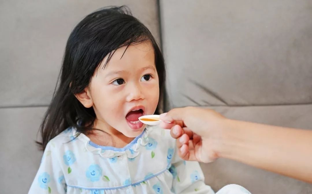 儿科医生|五岁男孩脾胃衰竭，大人有四种看似为娃好的饮食习惯，其实在害娃