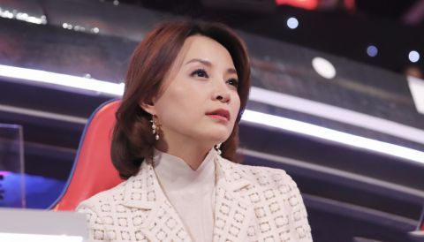 節(jié)目|《朗讀者》重返央視黃金檔，董卿擔(dān)任主持工作，嘉賓陣容撐起熱度