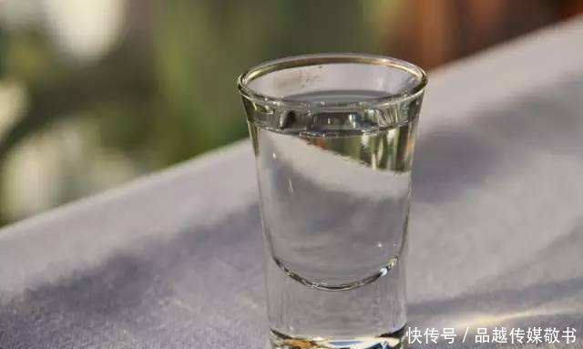 酒水的利润高吗?不就是用粮食造的吗?为何卖这么贵?