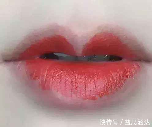 卸妆|每天都涂口红和从来不涂的女生,10年后有什么区别前后差距大